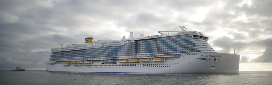 Costa Cruceros recibe el Costa Toscana,